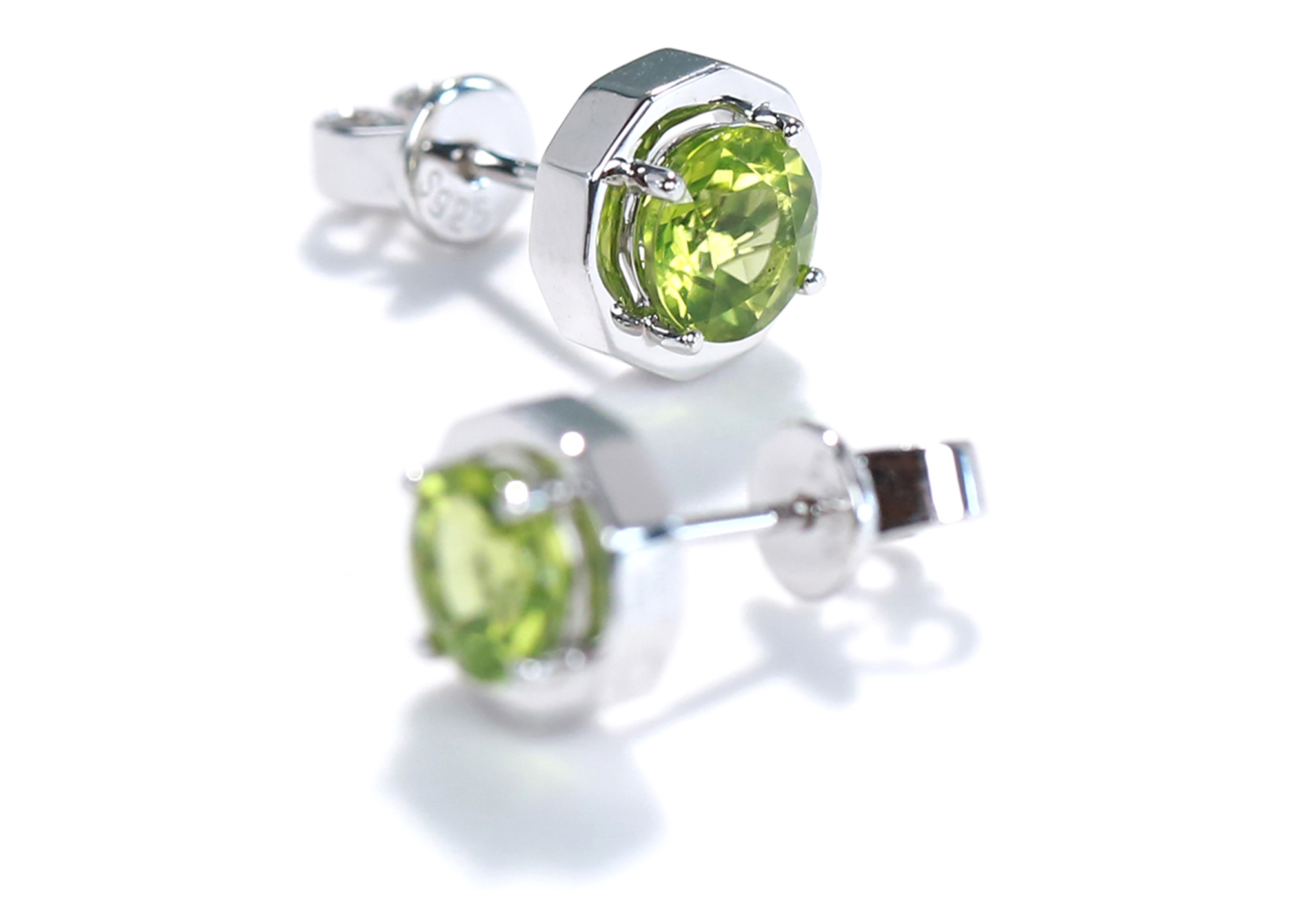 Gemstones Earring stud