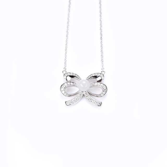 Butterfly Dance Collection Hetian Jade Necklace(Nephrite）