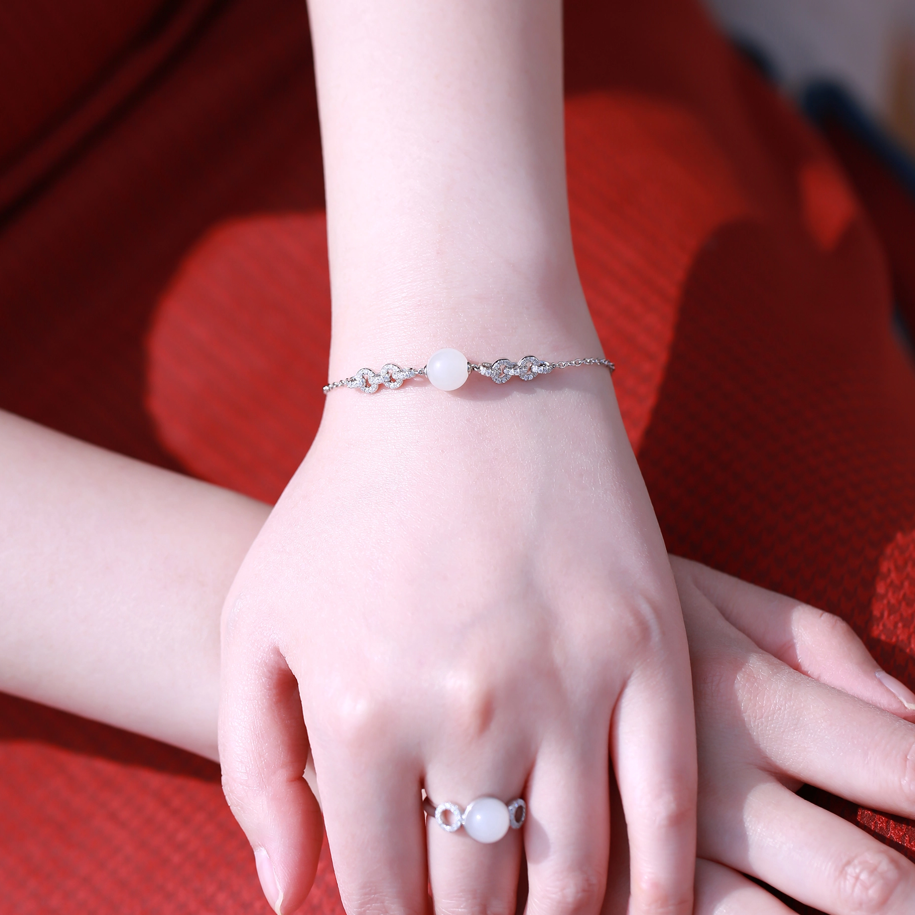 Jade Bangle vs Bracelet Comparison